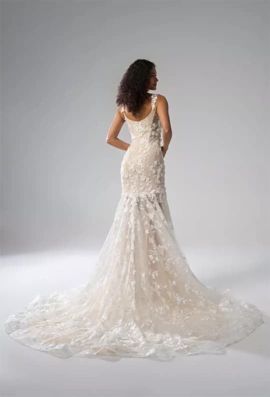 AW Ikhshid Wedding Dress