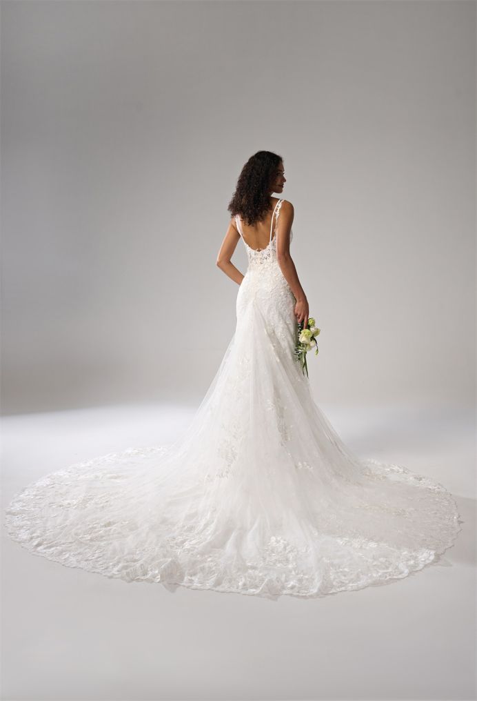 AW Clast Wedding Dress