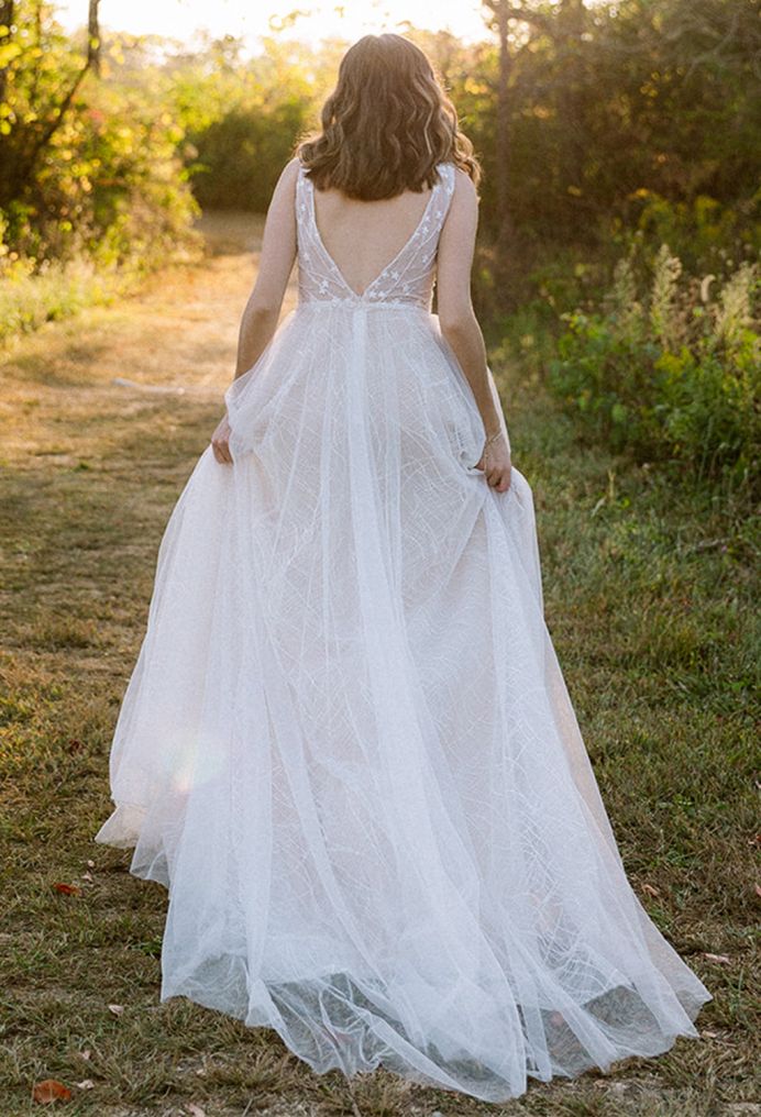 AW Lindy Wedding Wedding Dresses image5