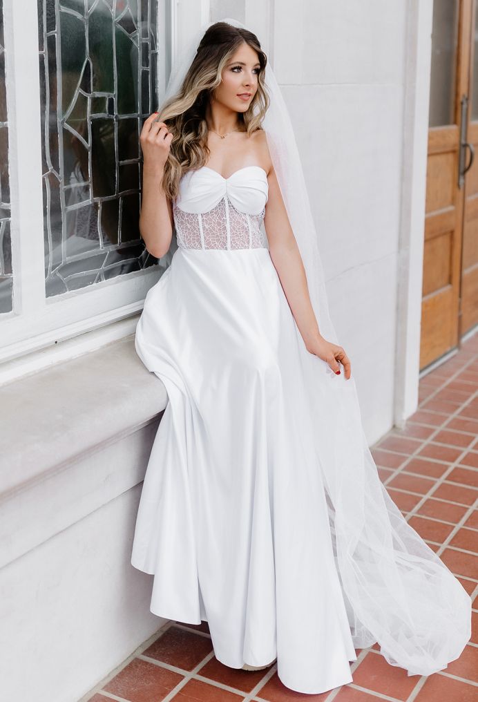 AW Giona Wedding Wedding Dresses image5