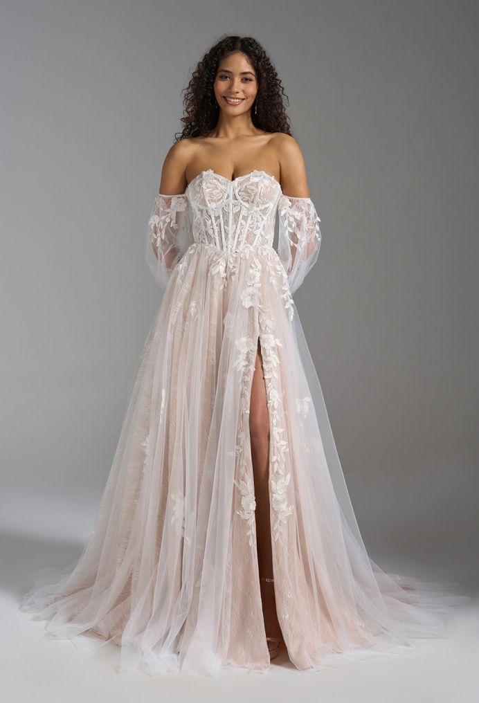 AW Isha Wedding Wedding Dresses image1