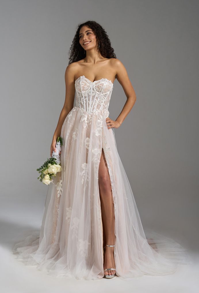 AW Isha Wedding Wedding Dresses image3